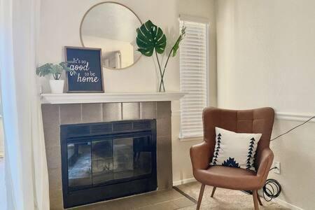 Experience Sacramento With Tranquil Lakeside Views Экстерьер фото